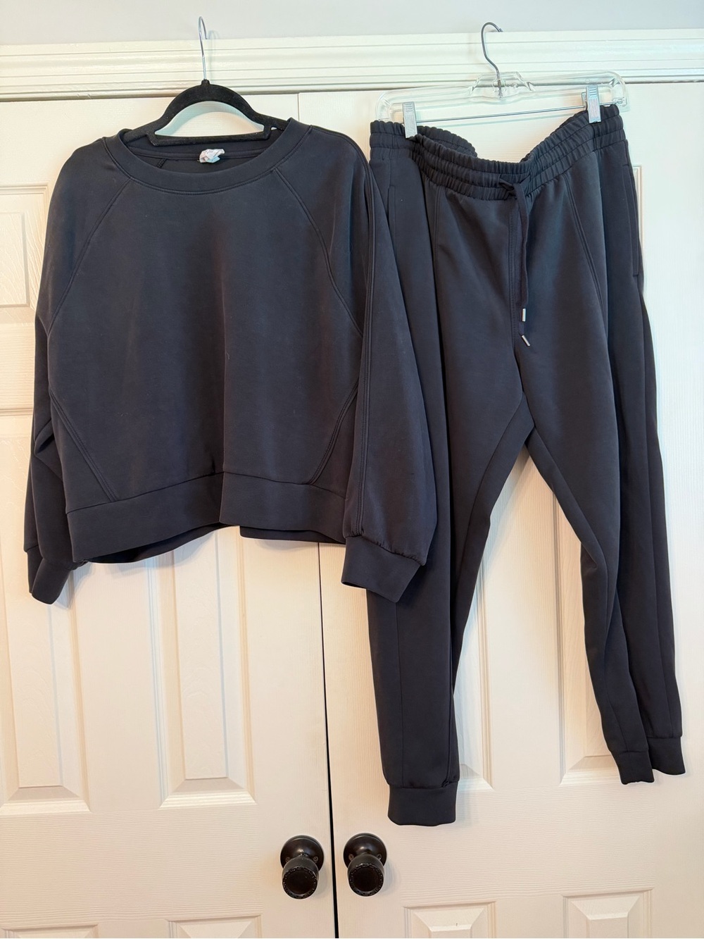 Member's Mark Women's Sandwash Sweatshirt and Jogger Set